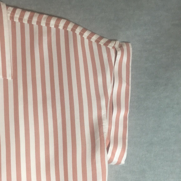 NWOT Naturals by D & Co Tailored Striped Shirt with Abalone Buttons & HiLo Hem - Picture 5 of 16